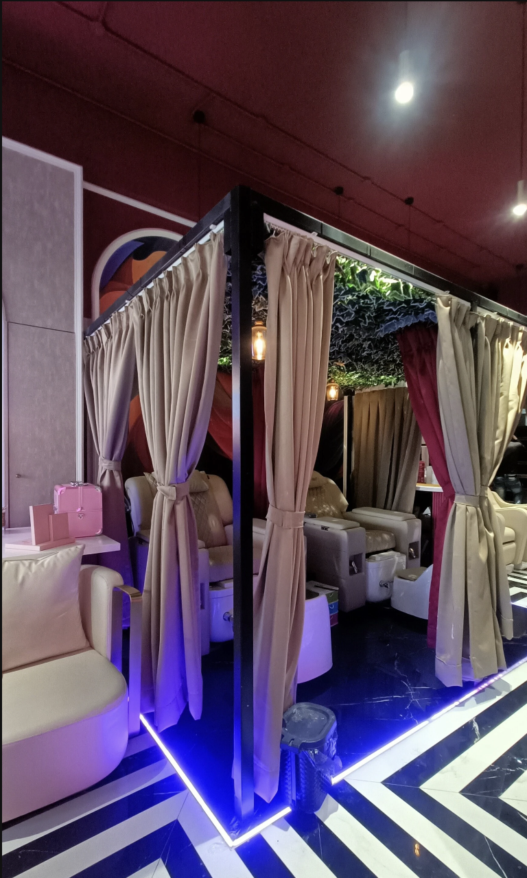 LIT Salon Pedicure Area